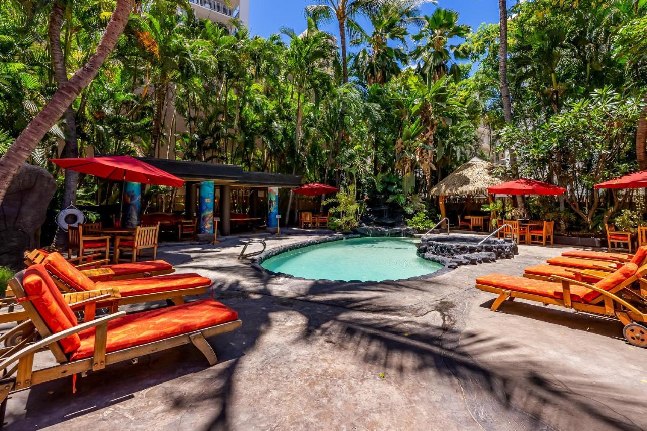 The Bamboo Oasis At Bamboo Waikiki #307