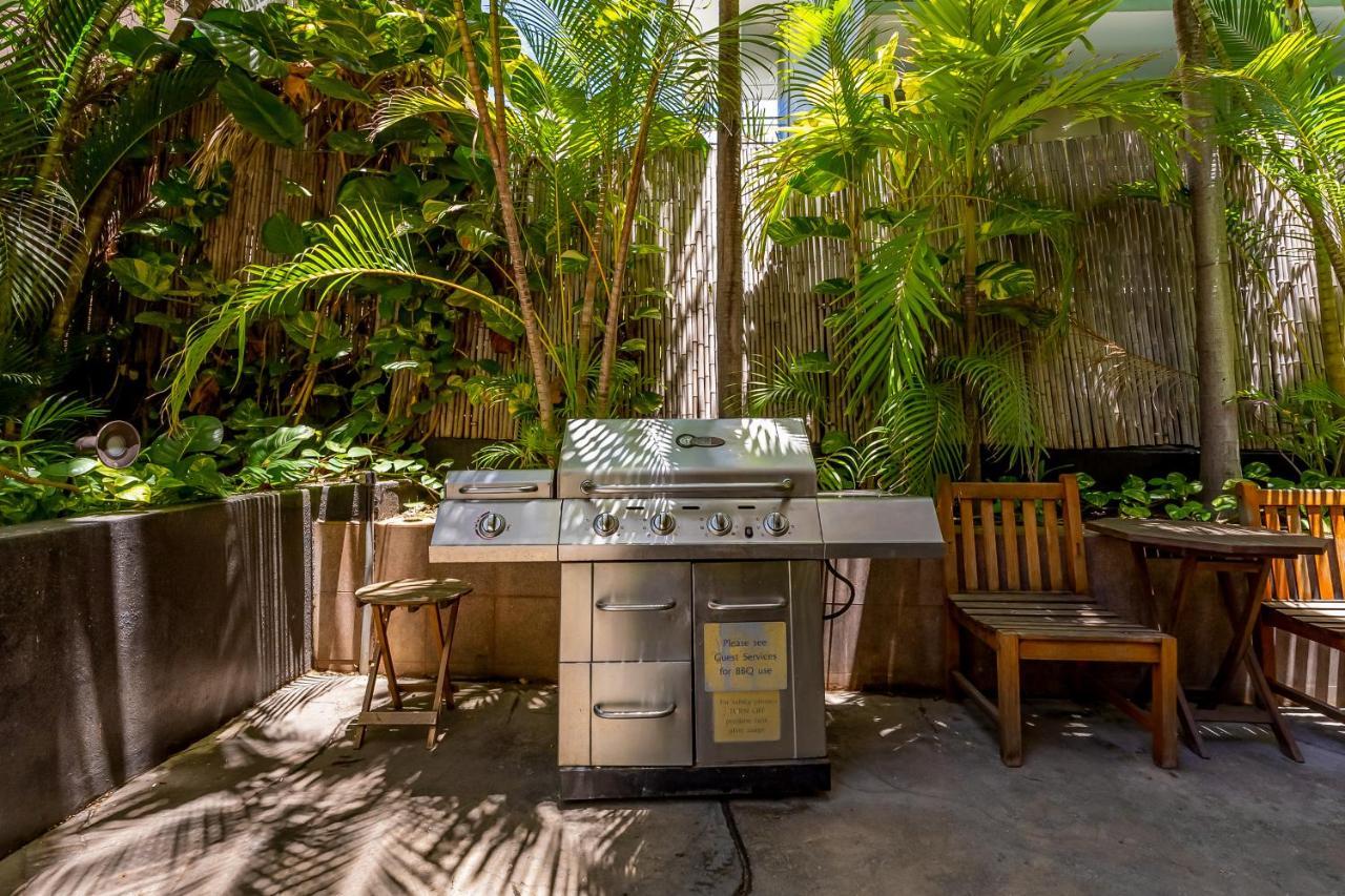 The Bamboo Oasis At Bamboo Waikiki #307 *